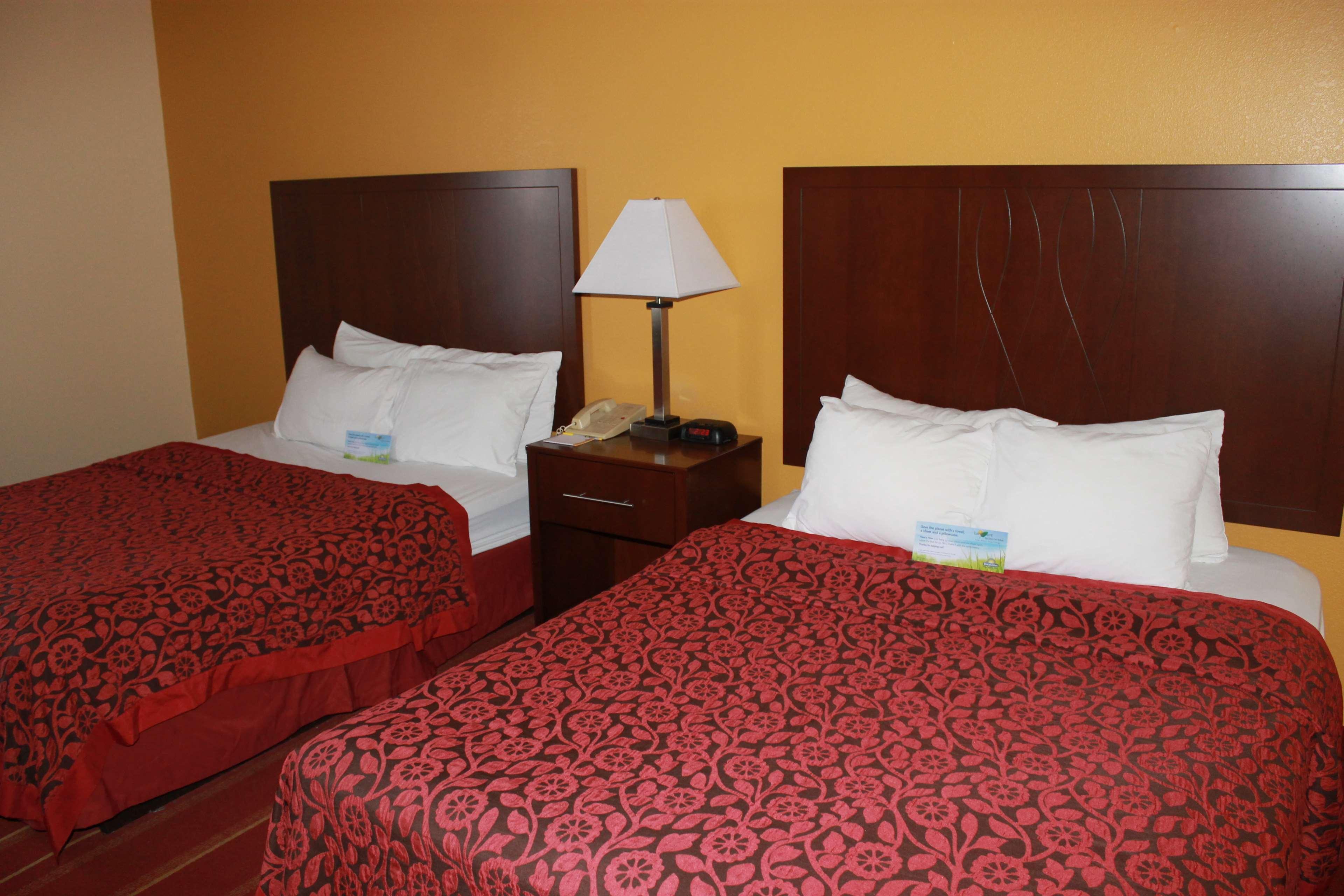 Days Inn By Wyndham Walcott Davenport Kültér fotó