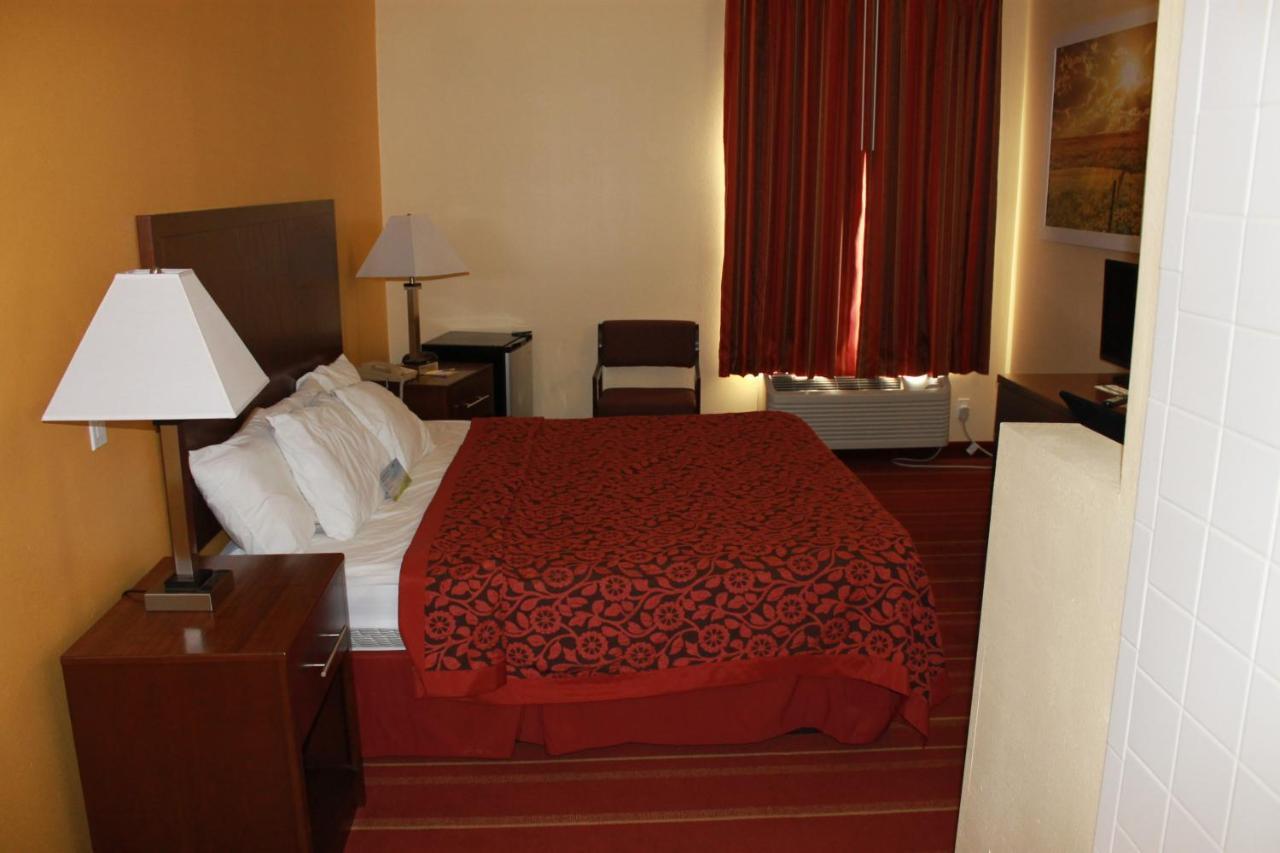Days Inn By Wyndham Walcott Davenport Kültér fotó